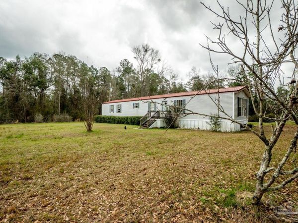 6617 Whitfield Rd, Milton, FL 32570