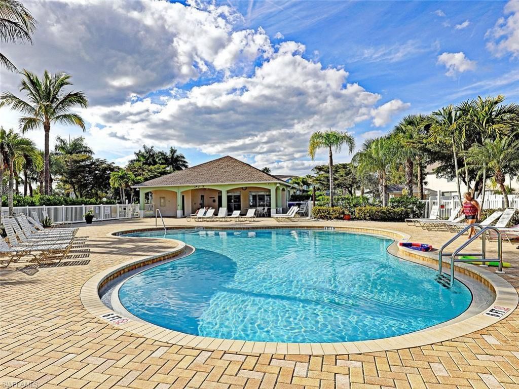 3647 Pine Oak Cir, Unit 107, Fort Myers, FL 33916 Photo