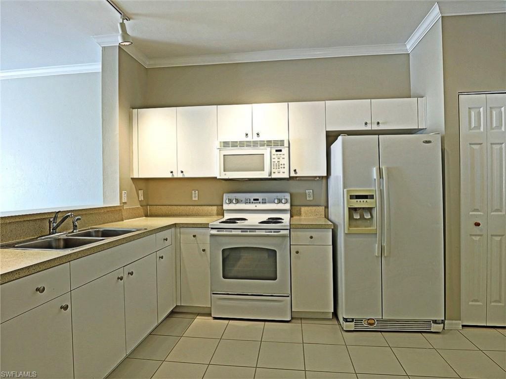3647 Pine Oak Cir, Unit 107, Fort Myers, FL 33916 Photo
