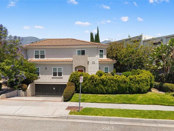 2743 Montrose Avenue, Unit 110, Montrose, CA 91020