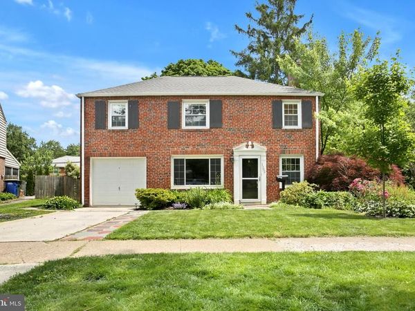 1302 CHATHAM ROAD, CAMP HILL, PA 17011