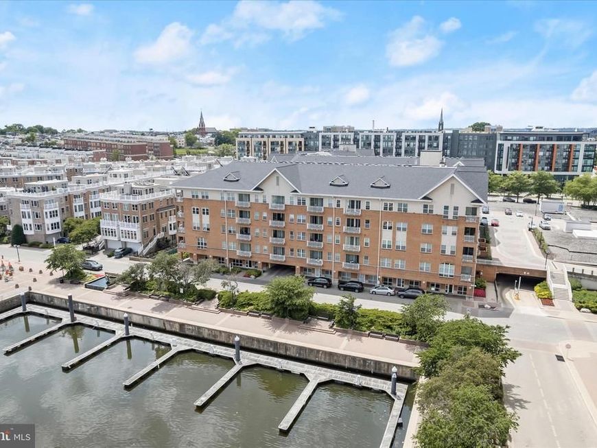 23 Pierside Drive, Unit 337, Baltimore, MD 21230 Main Photo