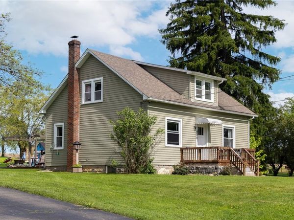 430 N Main St, Harrisville, PA 16038