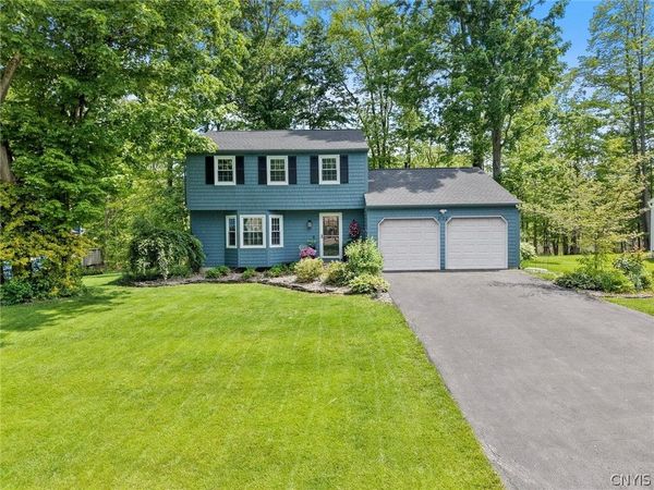 3180 Reston Drive , Baldwinsville, NY 13027