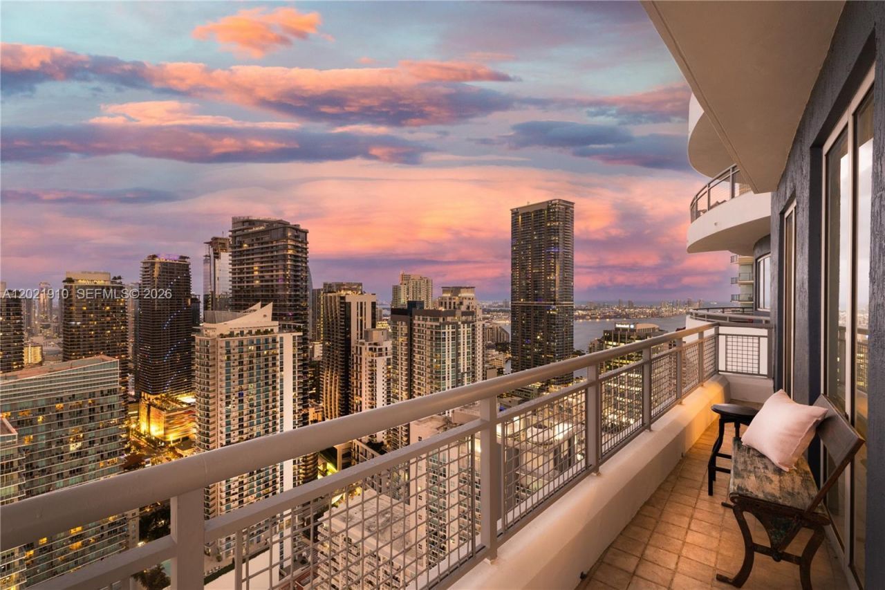 60 SW 13th St , Unit 4613, Miami, FL 33130 Photo