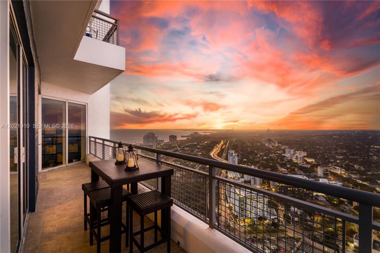 60 SW 13th St , Unit 4613, Miami, FL 33130 Photo