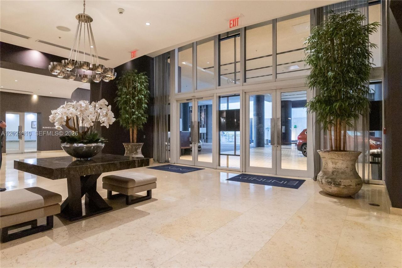 60 SW 13th St , Unit 4613, Miami, FL 33130 Photo