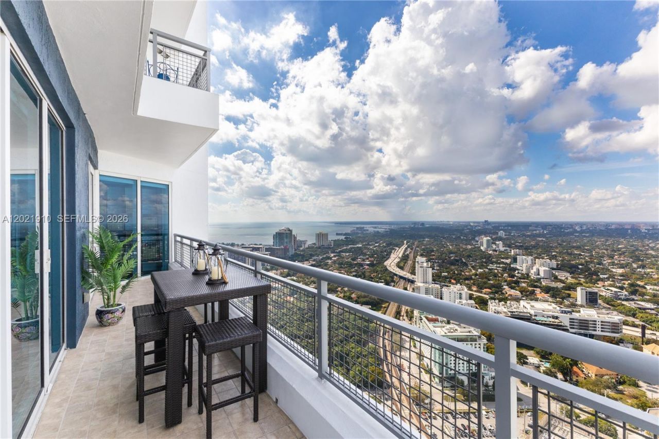 60 SW 13th St , Unit 4613, Miami, FL 33130 Photo