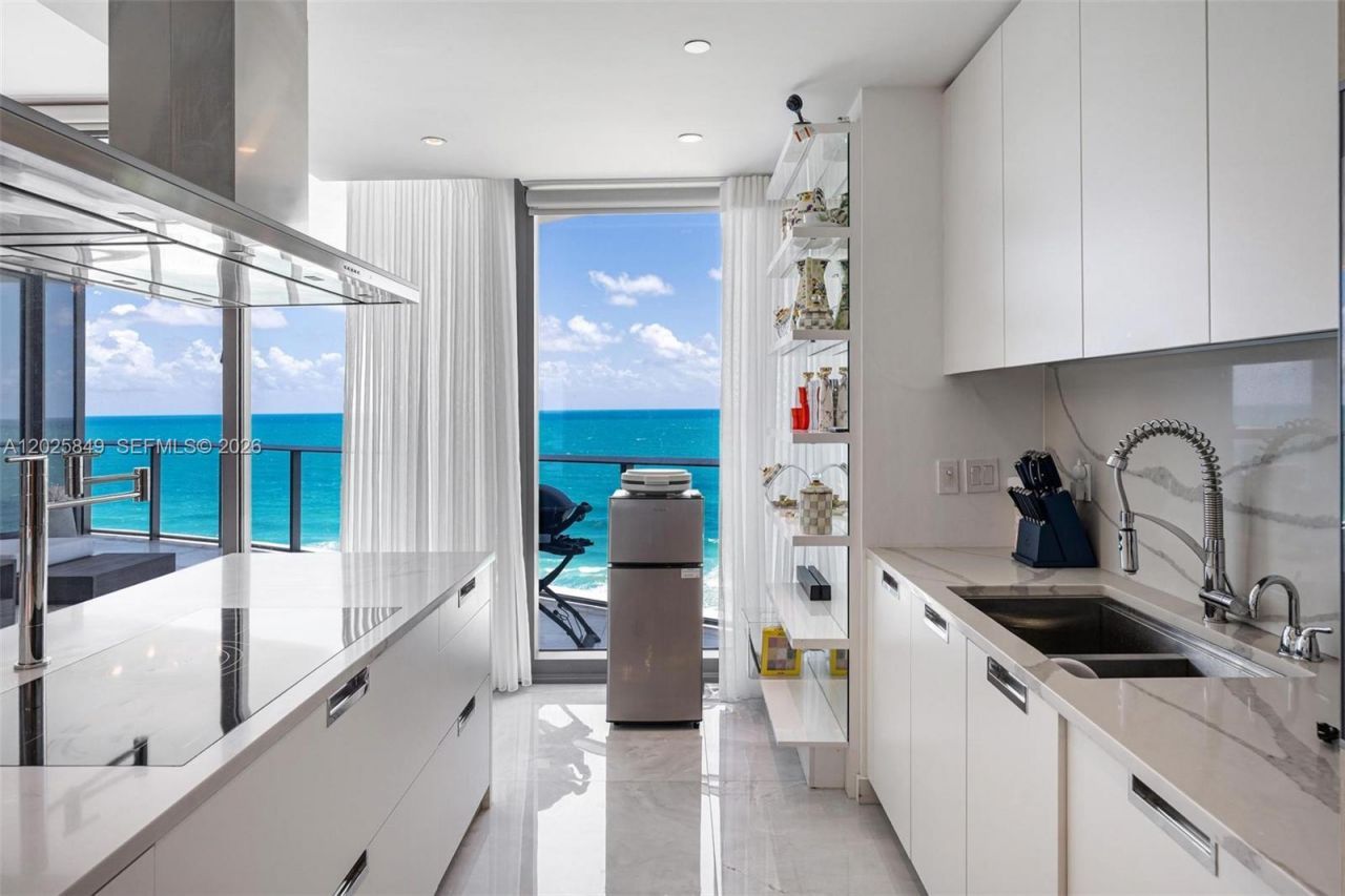 15701 Collins Ave, Unit 802, Sunny Isles Beach, FL 33160 Photo