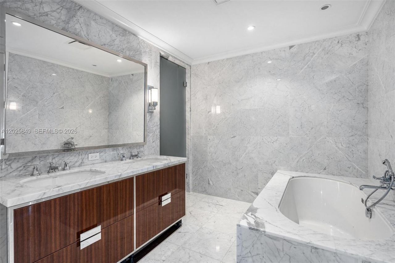 15701 Collins Ave, Unit 802, Sunny Isles Beach, FL 33160 Photo