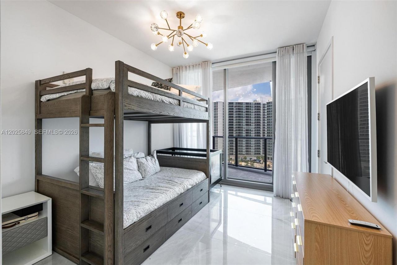 15701 Collins Ave, Unit 802, Sunny Isles Beach, FL 33160 Photo