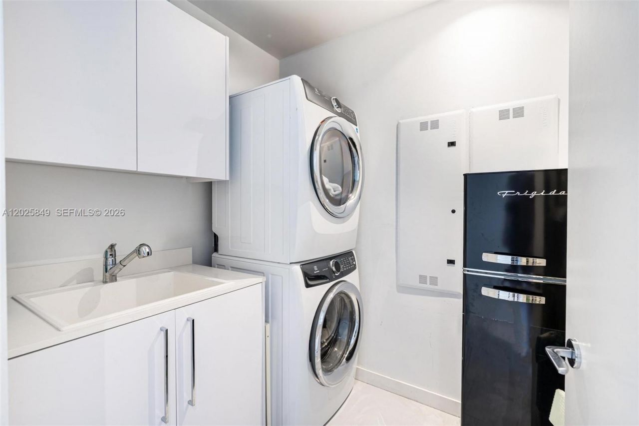 15701 Collins Ave, Unit 802, Sunny Isles Beach, FL 33160 Photo