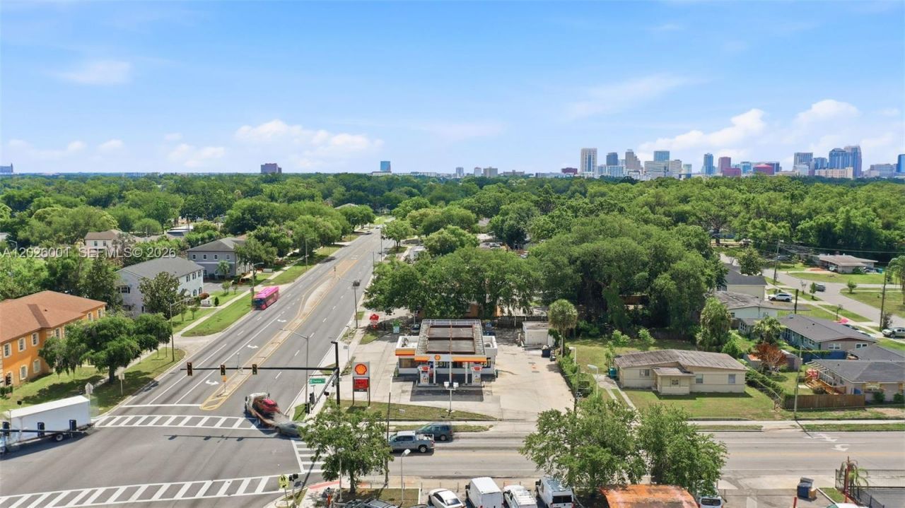 1916 W Colonial Dr , Orlando, FL 32804 Photo