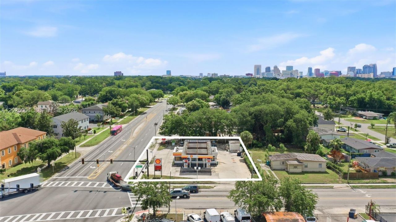 1916 W Colonial Dr , Orlando, FL 32804 Photo