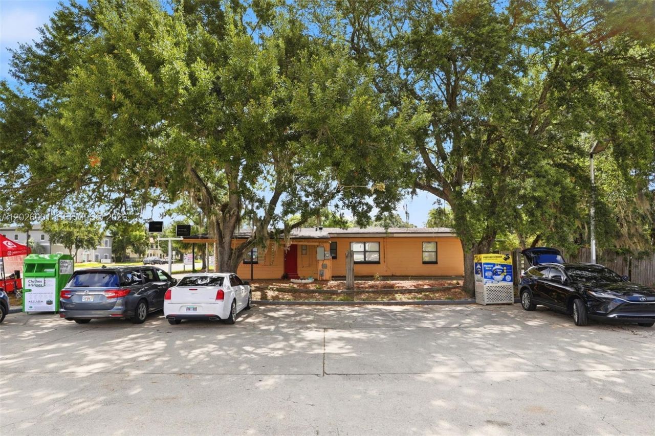 1916 W Colonial Dr , Orlando, FL 32804 Photo