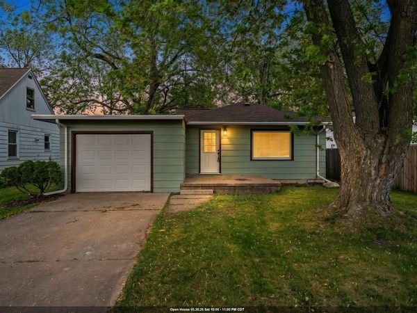 1322 BROAD STREET, Oshkosh, WI 54901