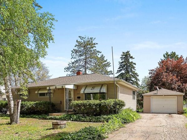 1652 BOLAND ROAD, Green Bay, WI 54303