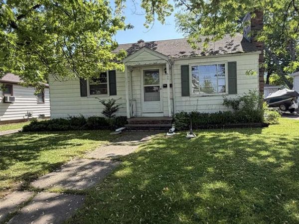 609 SCHOOL COURT, Menasha, WI 54952
