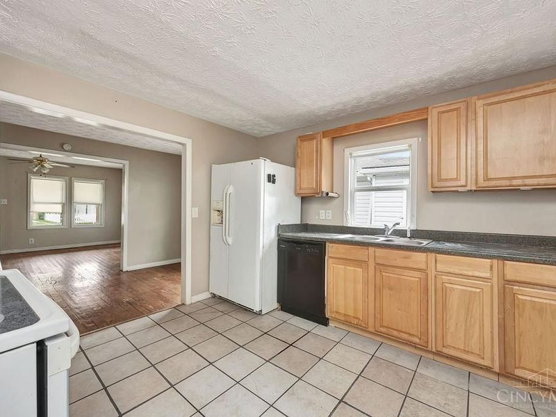 3120 Illinois Ave, Middletown, OH 45042 Photo 2
