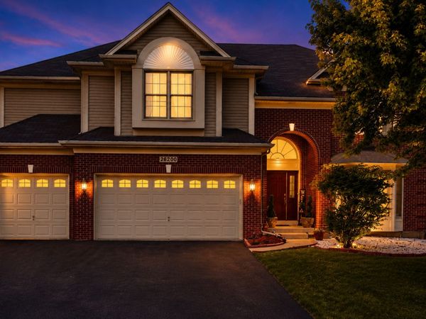 26200 W Chatham Drive , Plainfield, IL 60585