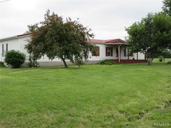 7080 Bee Branch Road , IUKA, IL 62849