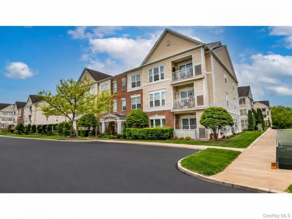 2232 Finch Lane , Unit 2232, Central Islip, NY 11722