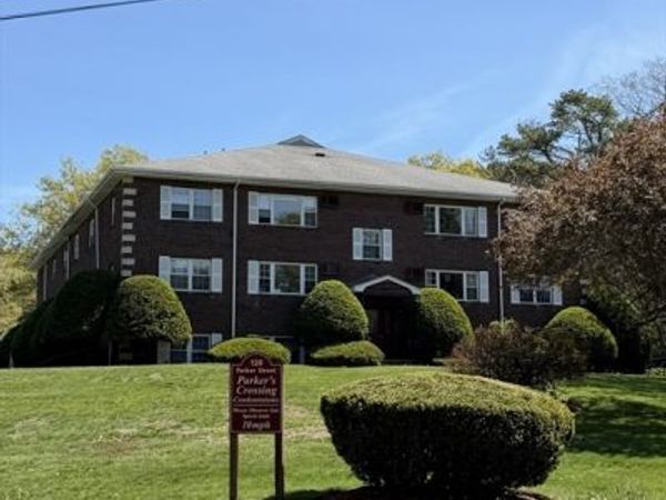 118 Parker St, Unit 15, Acton, MA 01720
