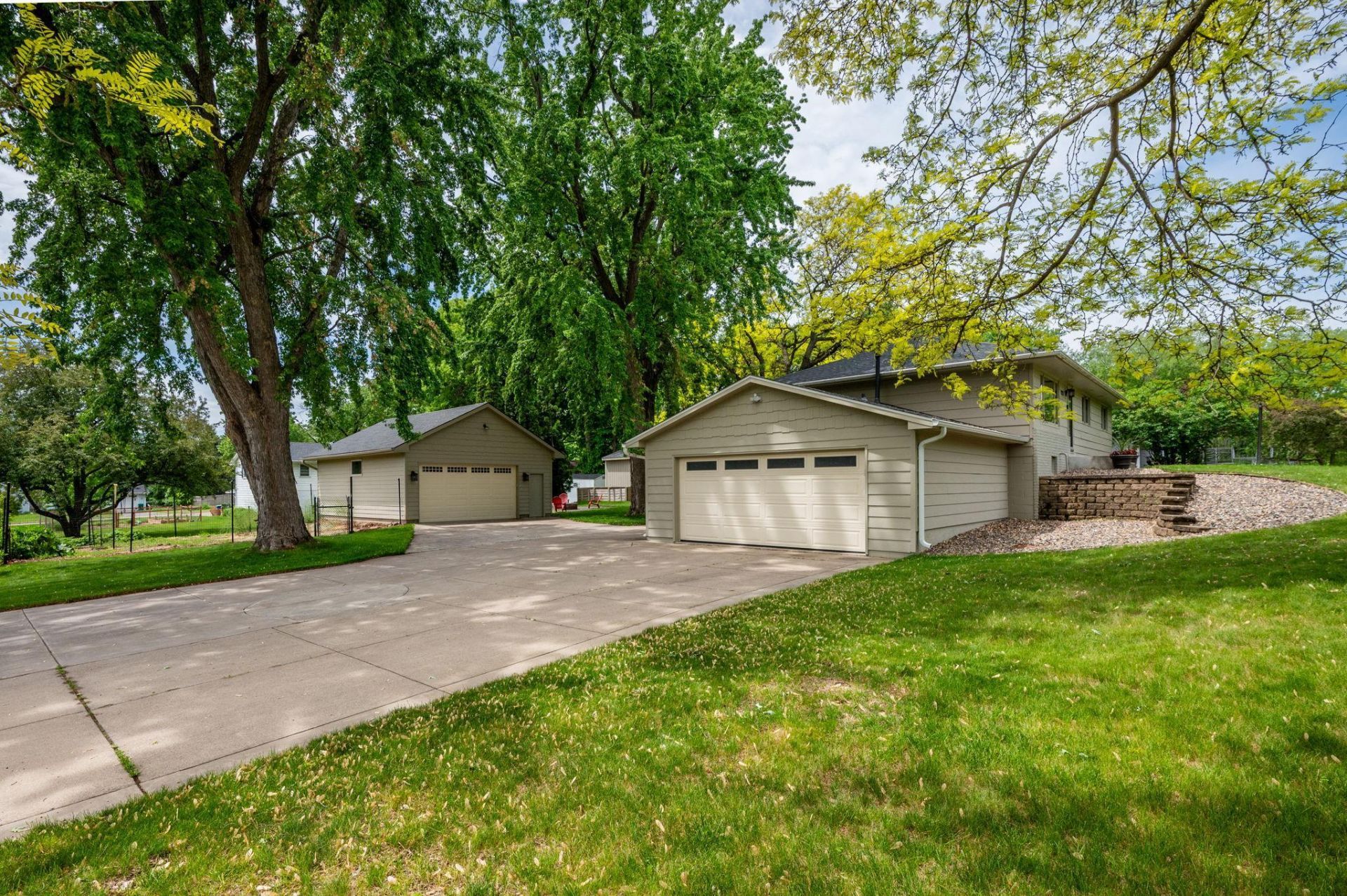 12715 27th Avenue N, Plymouth, MN 55441 Main Photo