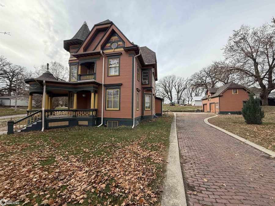 Property Image 4