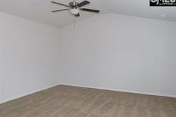 228 Sundew Road  photo 4