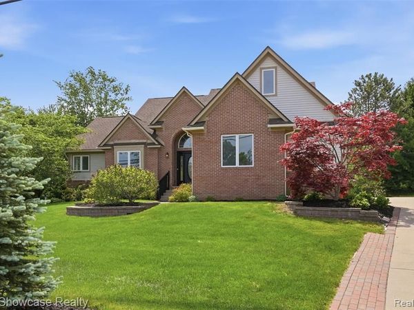 3345 E Commerce Road, Commerce Twp, MI 48382