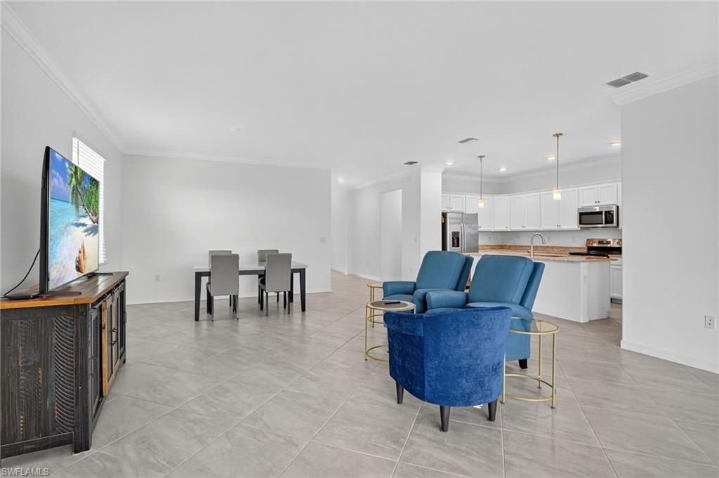 2126 Hamlin St, Naples, FL 34120 Photo
