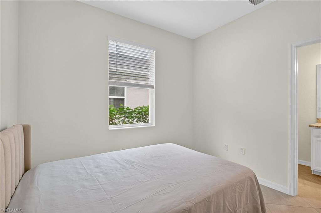 2126 Hamlin St, Naples, FL 34120 Photo