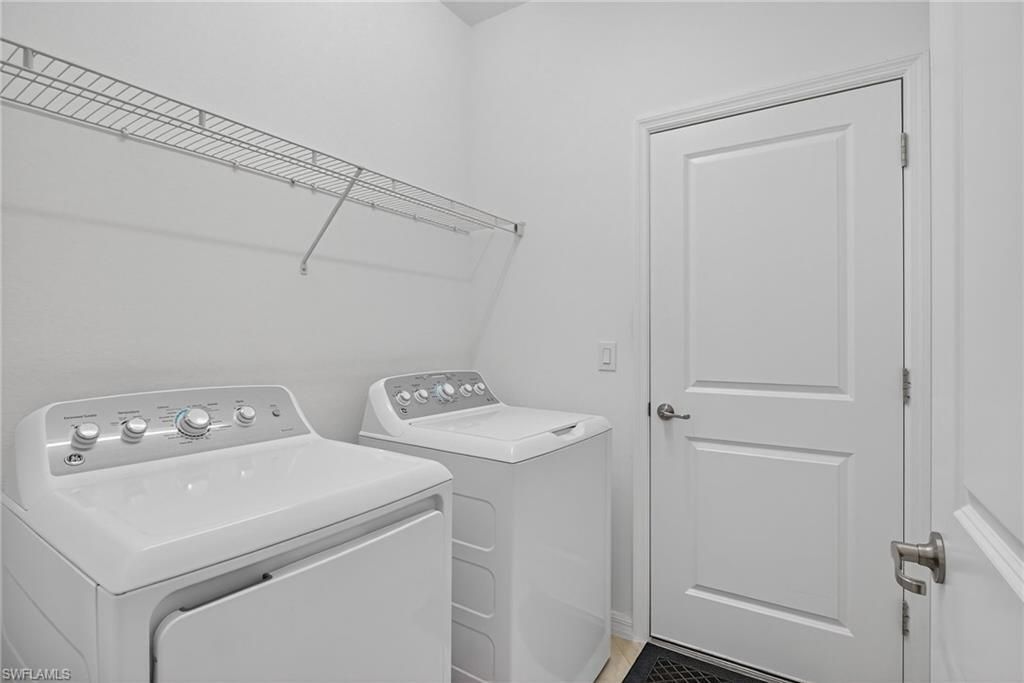 2126 Hamlin St, Naples, FL 34120 Photo