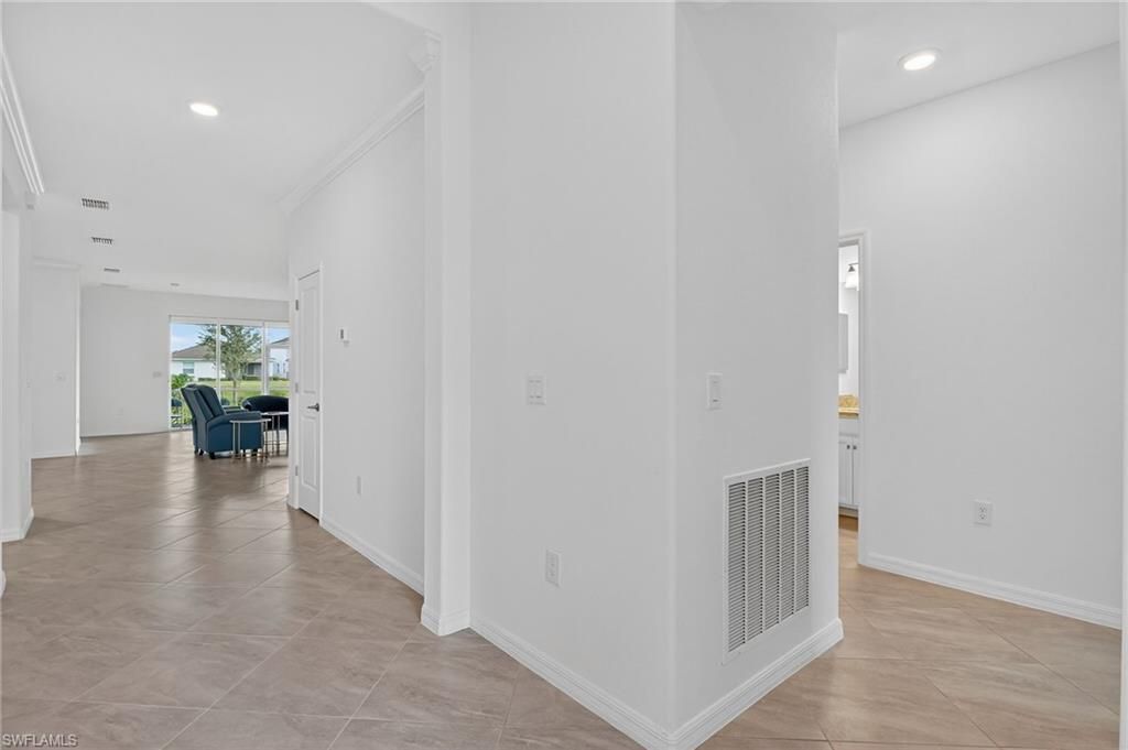 2126 Hamlin St, Naples, FL 34120 Photo