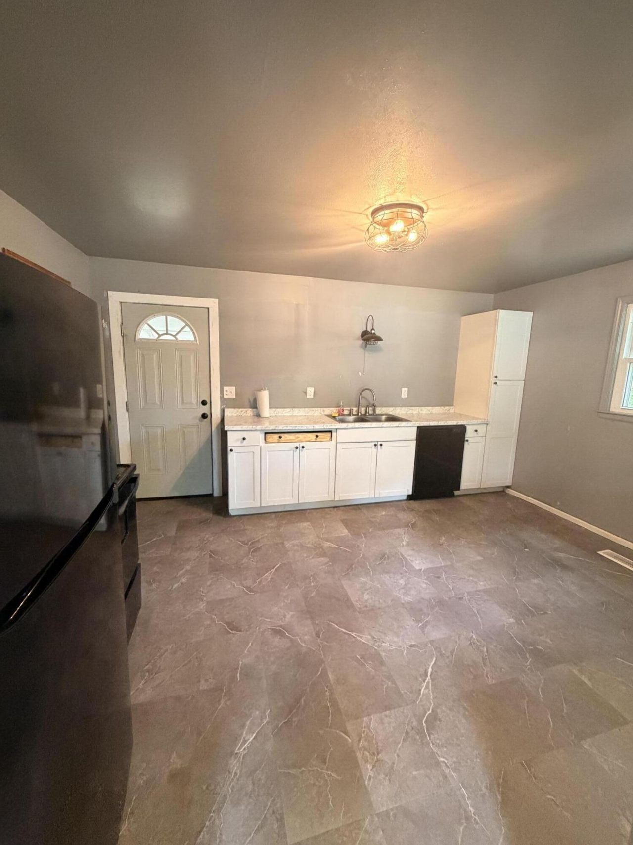 217 Birch Avenue Photo 8