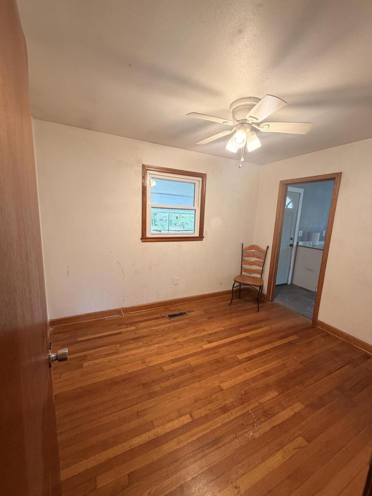 217 Birch Avenue Photo 9