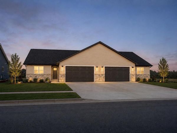 1825 LONDON ROAD, Green Bay, WI 54311