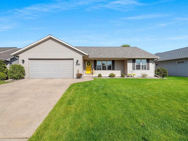 2357 DAYTONA SPEEDWAY, De Pere, WI 54115