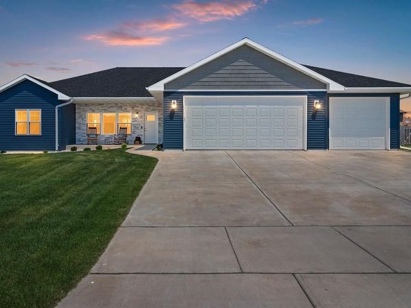 182 MEADOWLARK LANE, Luxemburg, WI 54217