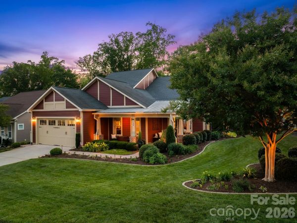 124 Chimney Rock Court , Denver, NC 28037