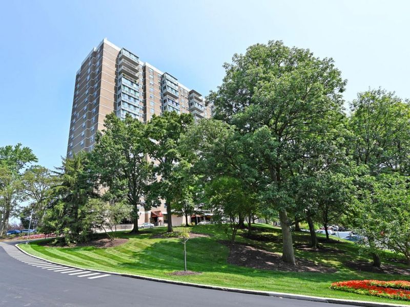2444 Madison Road, Unit 1811, Cincinnati, OH 45208 Photo 35