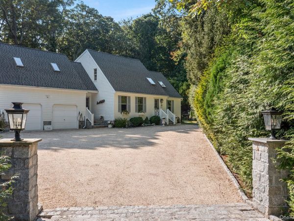 2421 Noyac Road , Sag Harbor, NY 11963