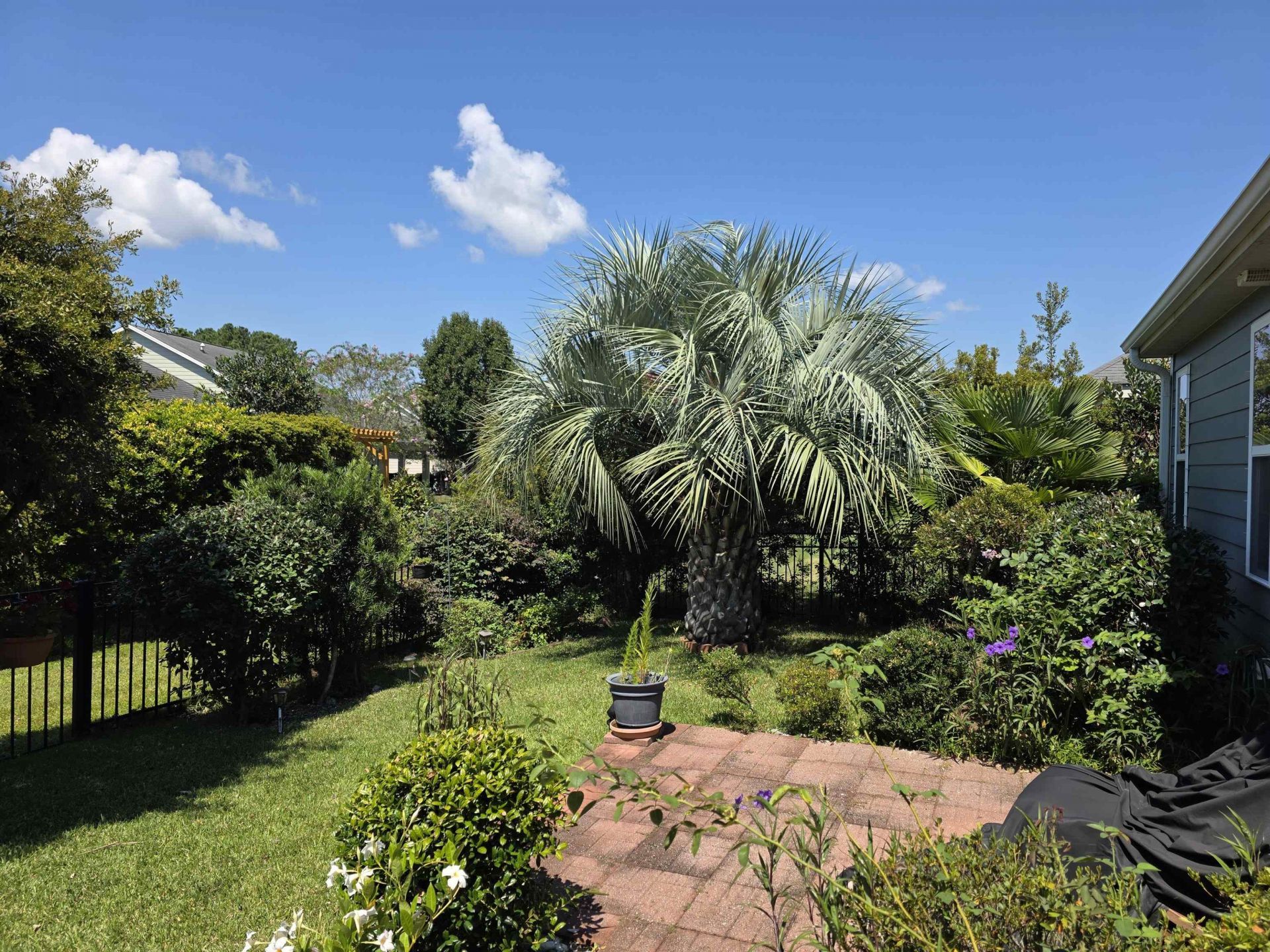 1575 Berkshire Ave.  Photo 34