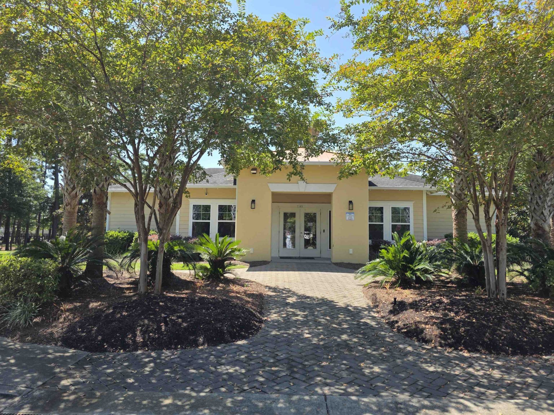 1575 Berkshire Ave.  Photo 47