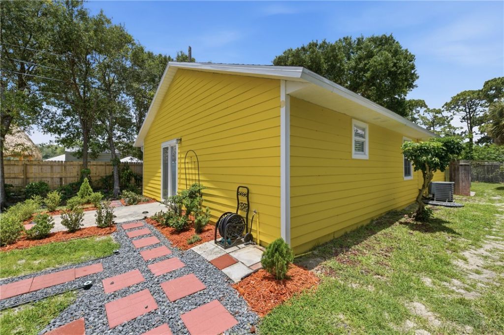 1845 13th Place Sw, Vero Beach, FL 32962 Photo