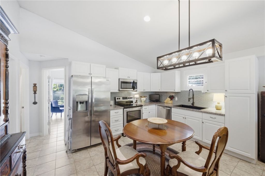 1845 13th Place Sw, Vero Beach, FL 32962 Photo