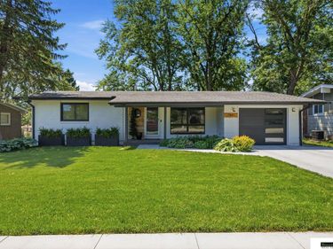 7441 Steinway Road , Lincoln, NE 68505
