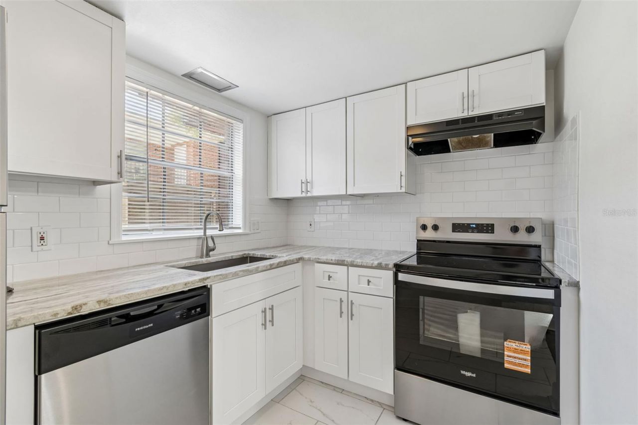 8460 13th Street N, Unit B, Saint Petersburg, FL 33702 Photo
