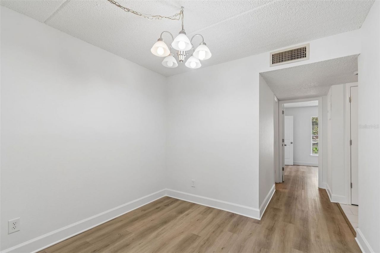 8460 13th Street N, Unit B, Saint Petersburg, FL 33702 Photo
